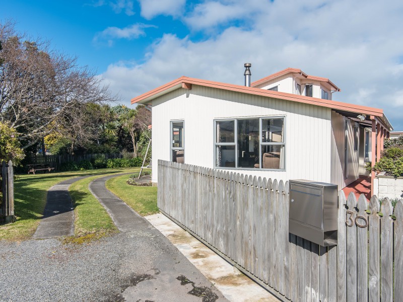 30 Mahana Road, Paraparaumu Beach Kapiti Coast 5032 Tommy's Real Estate