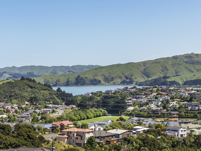 12 Pacific View, Whitby Porirua City 5024 Tommy's Real Estate