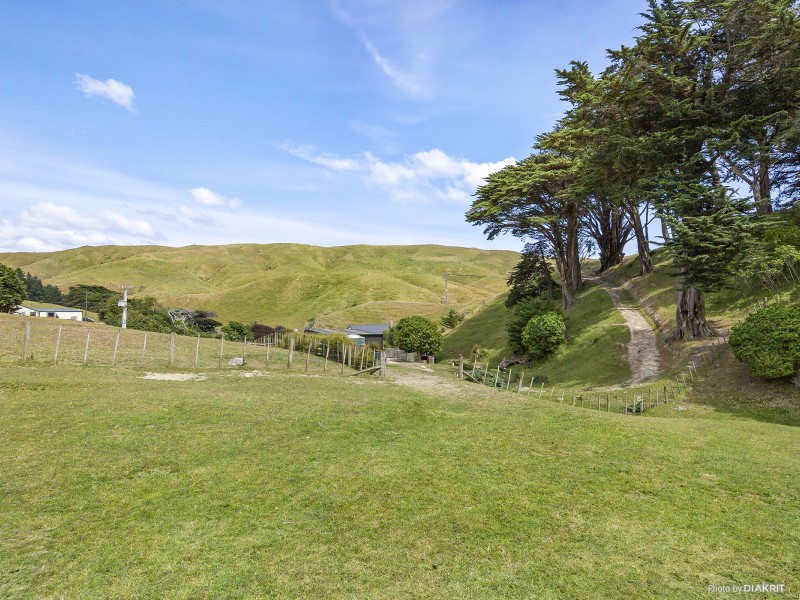 18 Boom Rock Road, Ohariu Valley Wellington Tommy's Real Estate