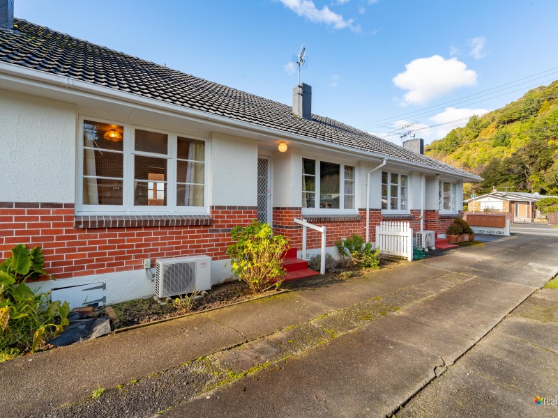 2/5 Lane Street, Wallaceville Upper Hutt 5018 Tommy's Real Estate