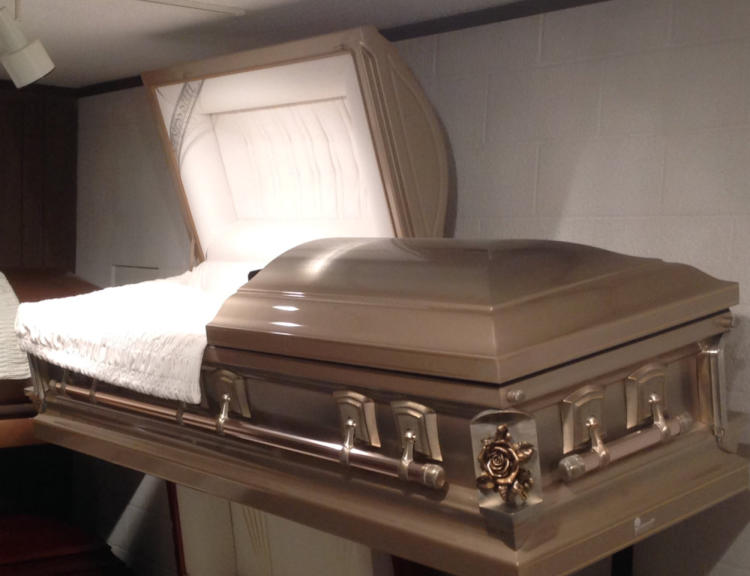 Tompkins Funeral Home, Funerals Wadena, obituaries, Saskatchewan