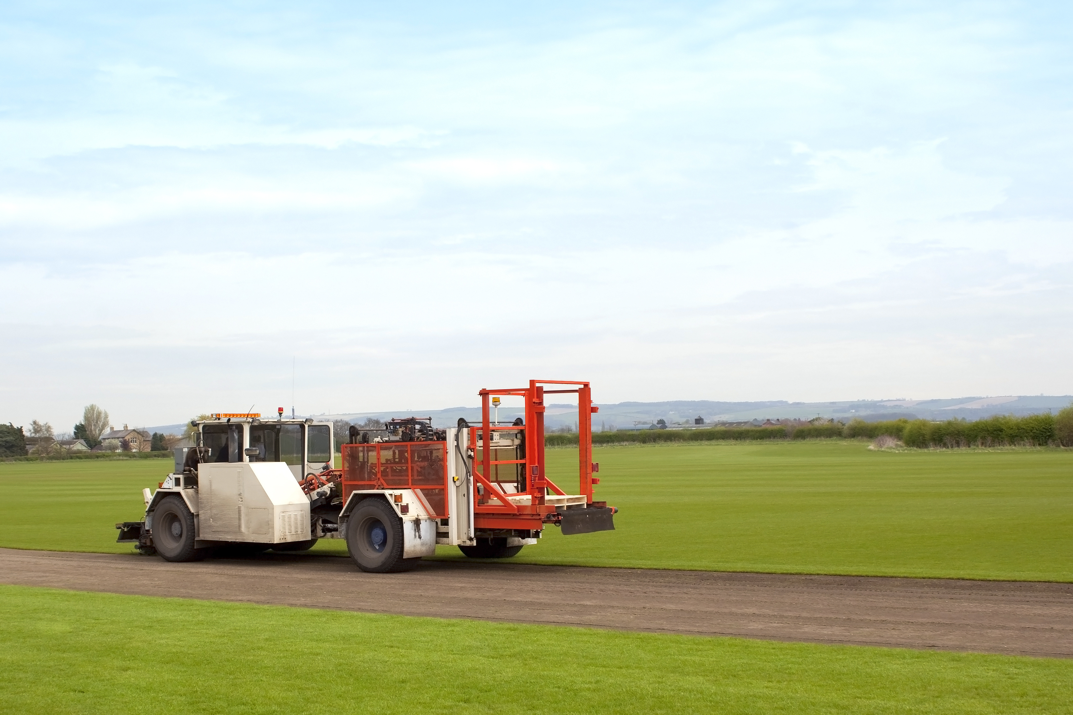 turf lifting machinery