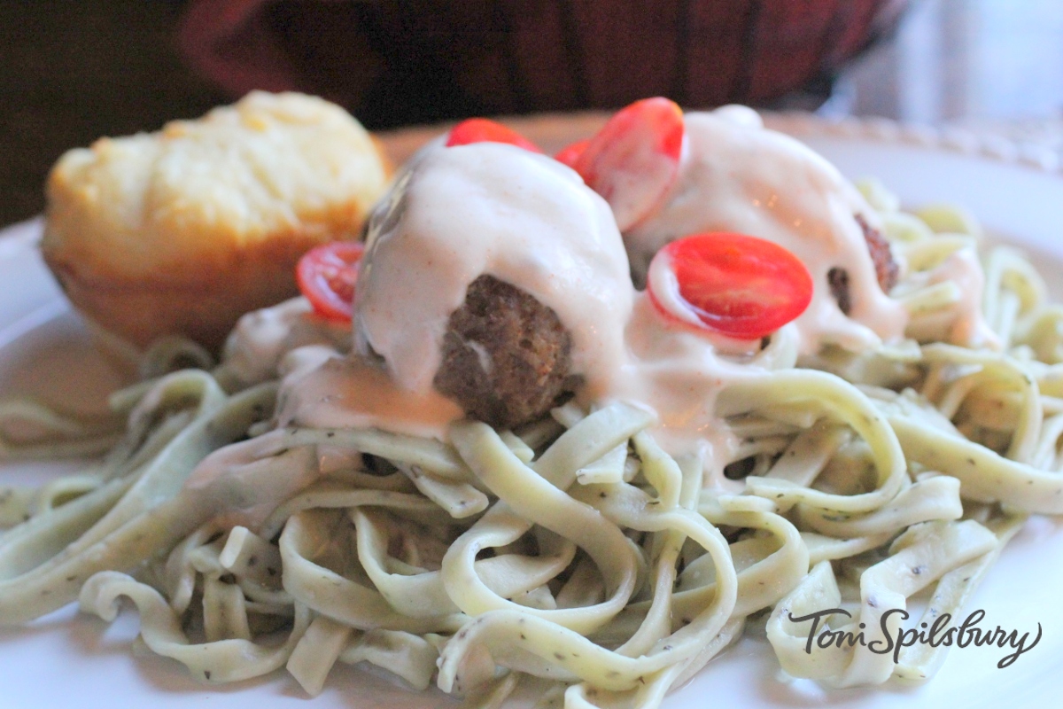Greek Yogurt Swedish Meatballs with over Spinach Pasta Toni Spilsbury