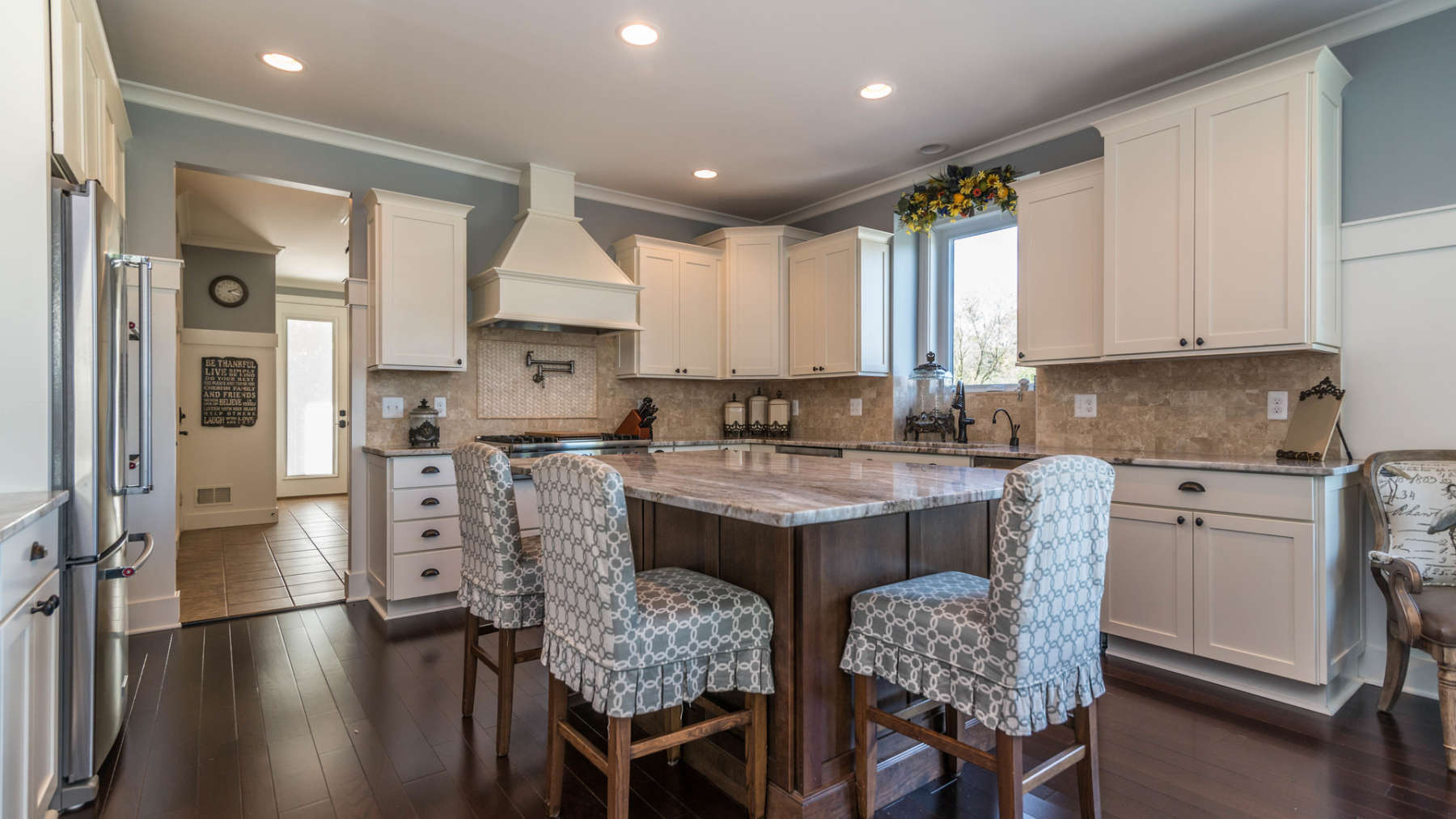 Featured New Home 04 Tony Van Oyen Custom Home Builders