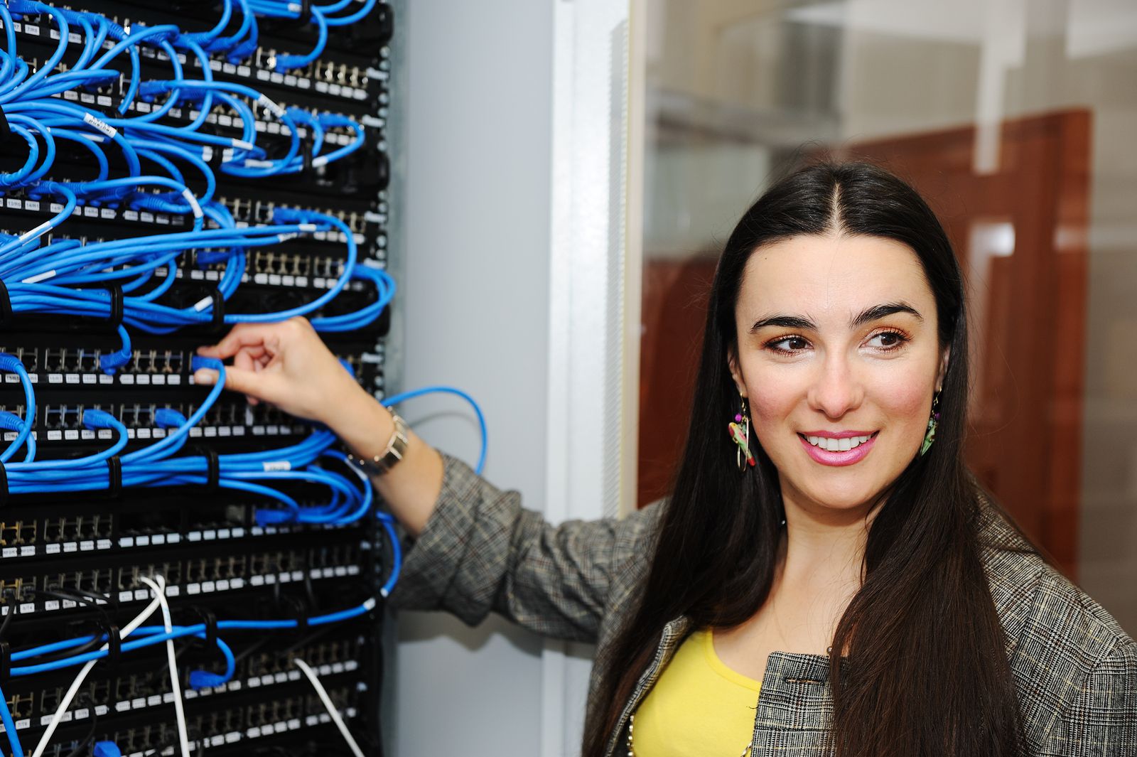 Networking Technician +)