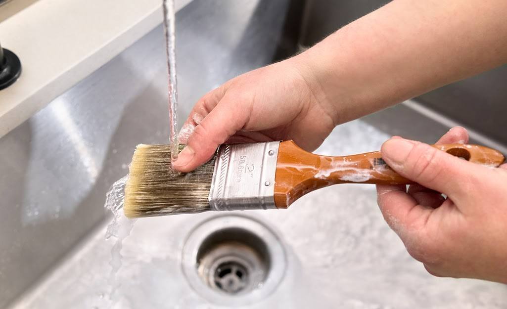 How To Clean A Paint Brush In The Best Way Possible Toolblaze