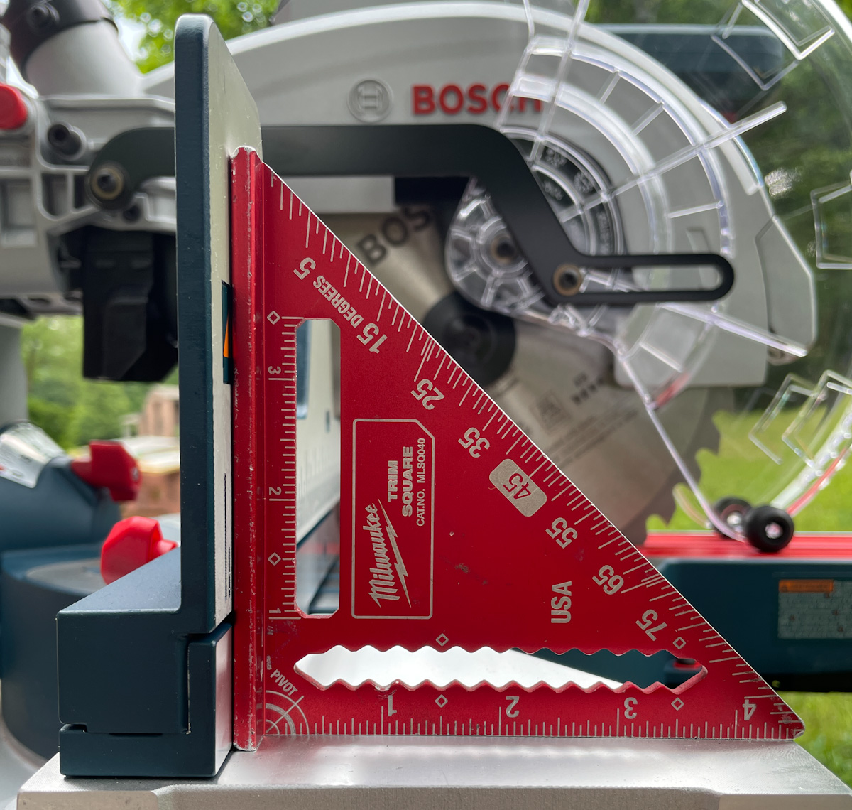 Bosch 18V PROFACTOR 12” DualBevel Slide Miter Saw Review Tool Box
