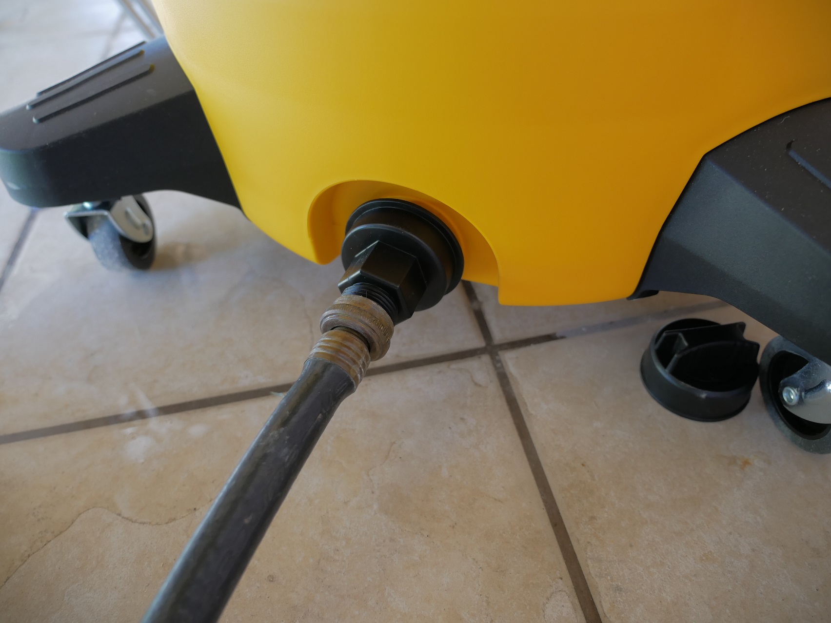 Dewalt DXV04T 4 Gallon Portable & DXV14P 14 Gallon Wet Dry Vac Review