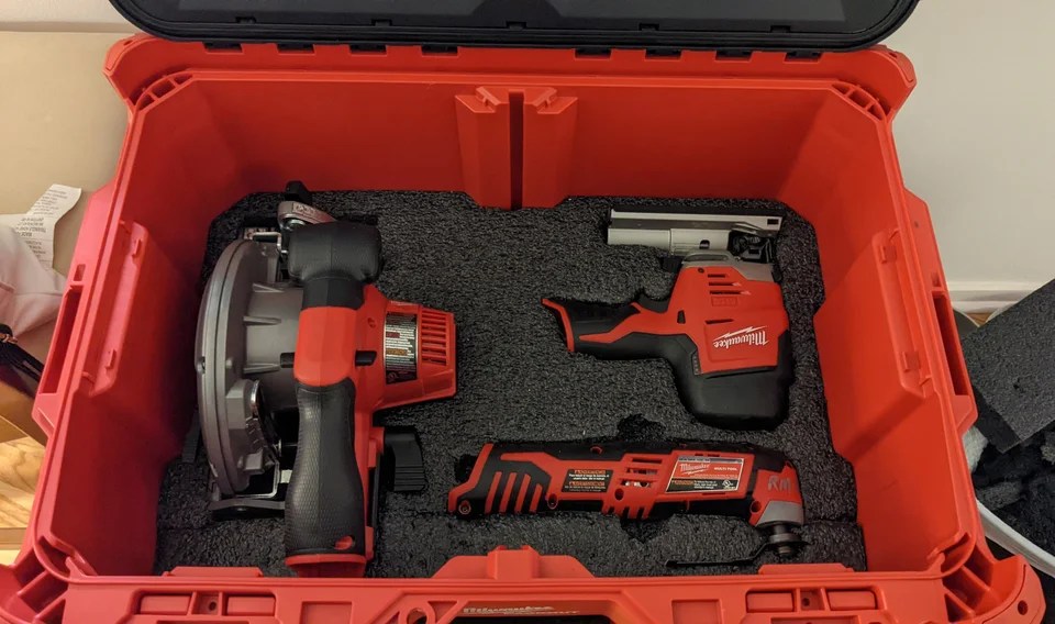 What is a Worm Drive Circular Saw - All You Need to Know