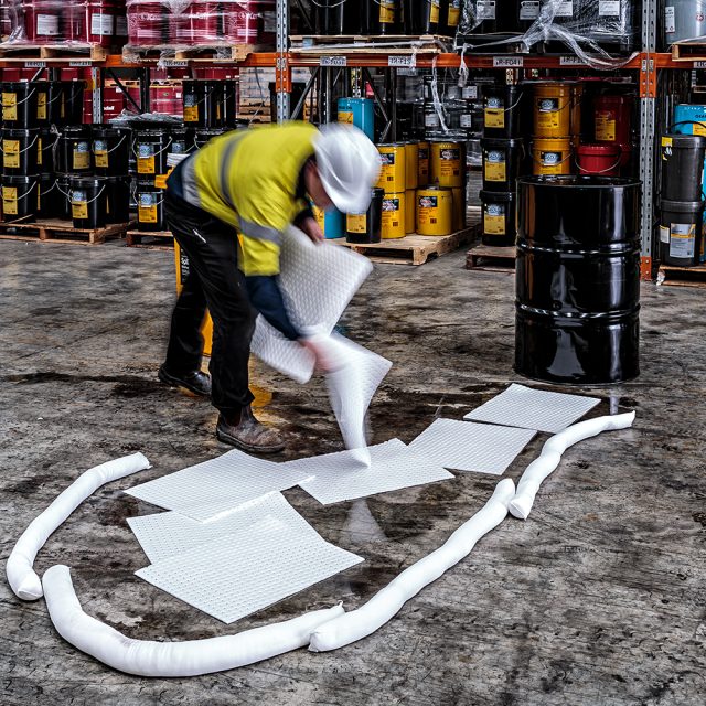 PAÑO ABSORBENTE HIDROCARBUROS O1PL200 W&J Tools And Service