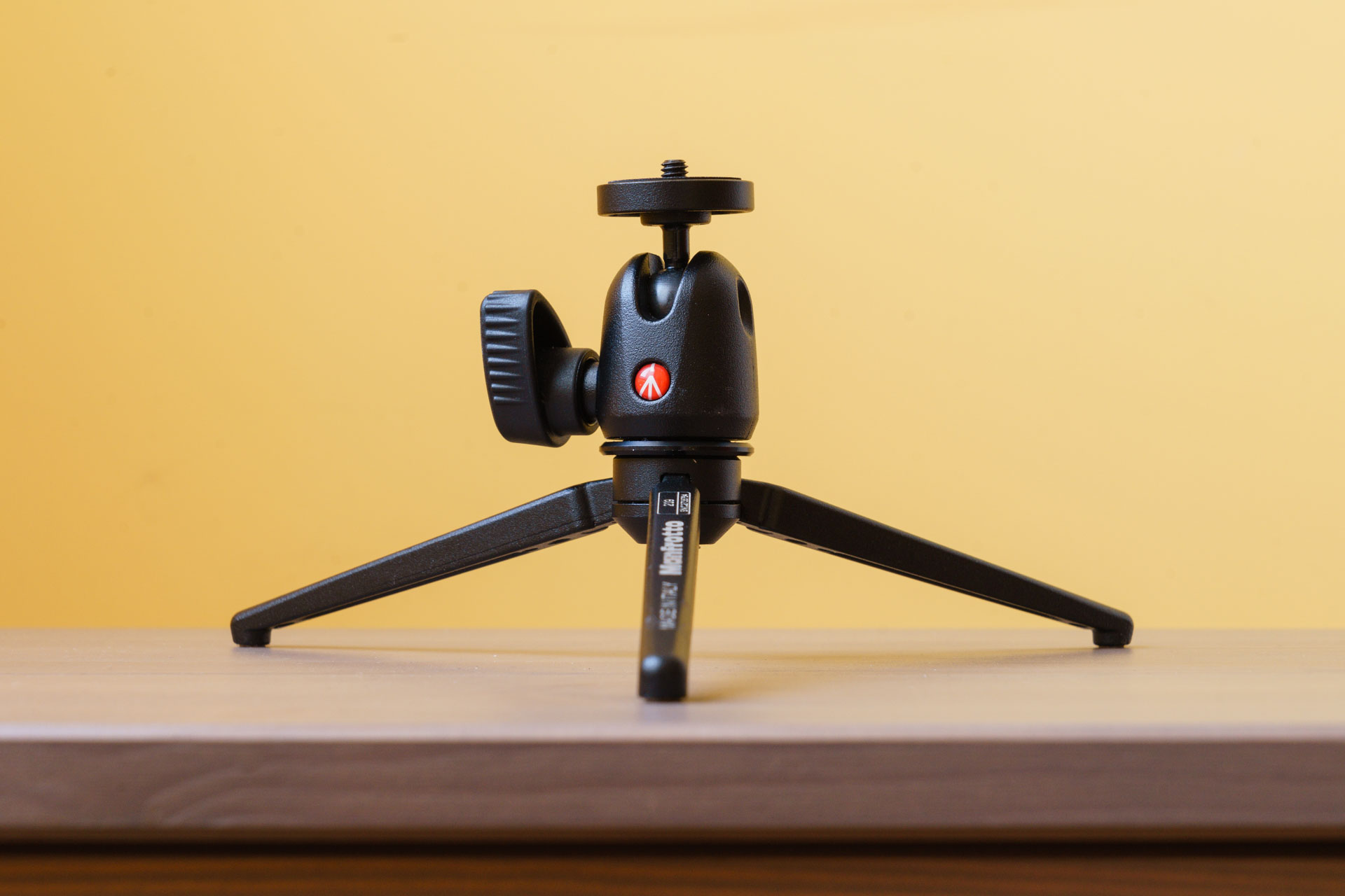 The Manfrotto 209 + 492 Long Tabletop Tripod Kit — Tools and Toys