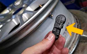 How much does it cost to replace a tire pressure sensor? - Tools Bible