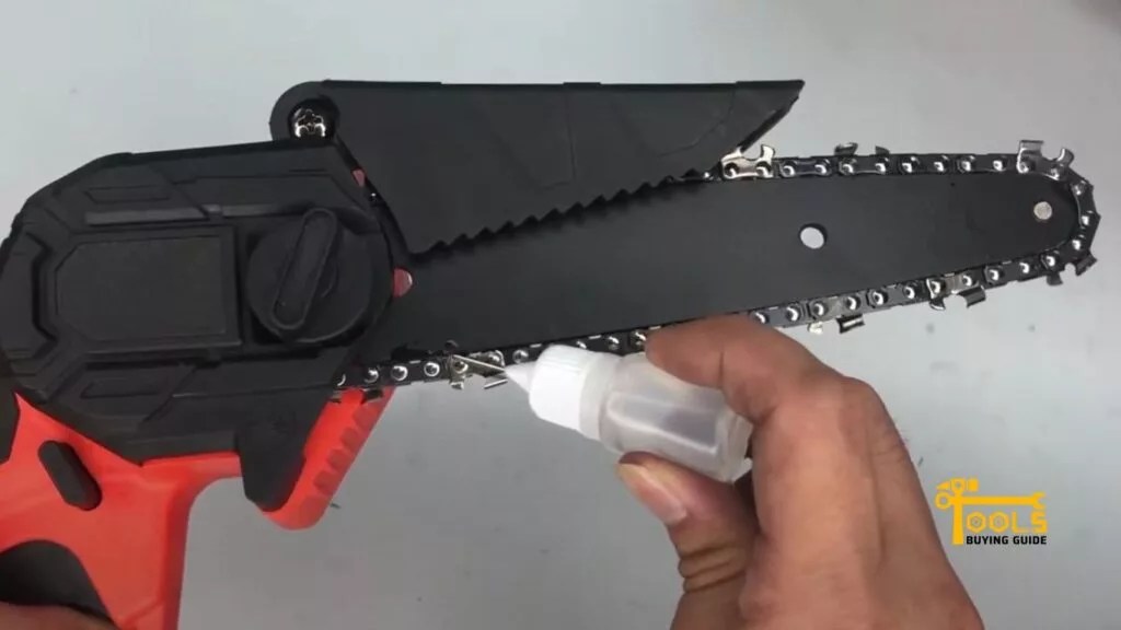 How To Oil Your Mini Chainsaw Quickly and Easily