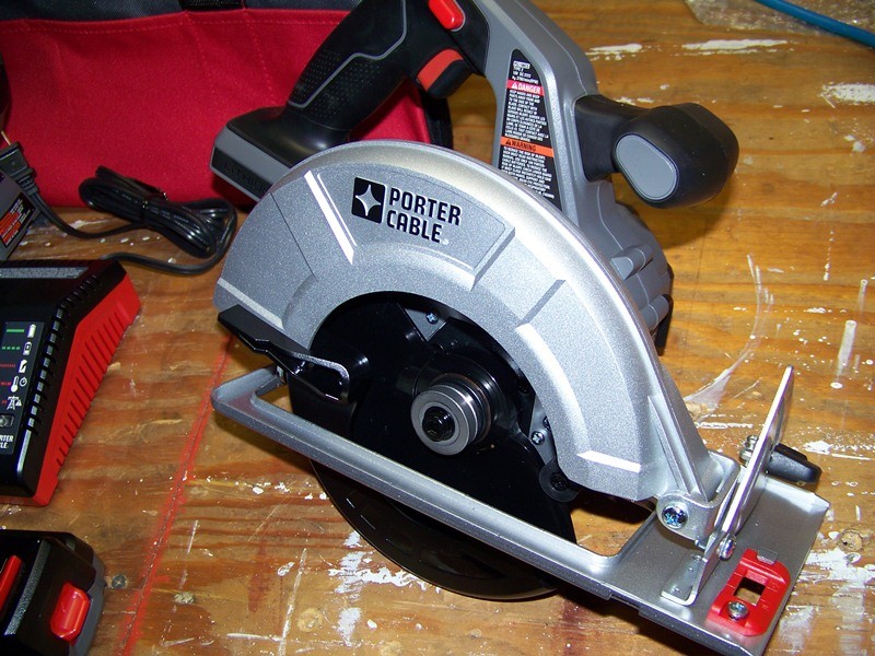Porter Cable Circular Saw Review PCL186CS Tools In Action Power