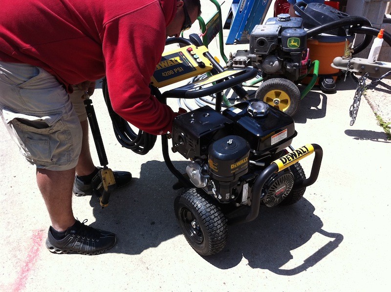 DeWALT 4200 PSI Pressure Washer DPW4240 Review Tools In Action