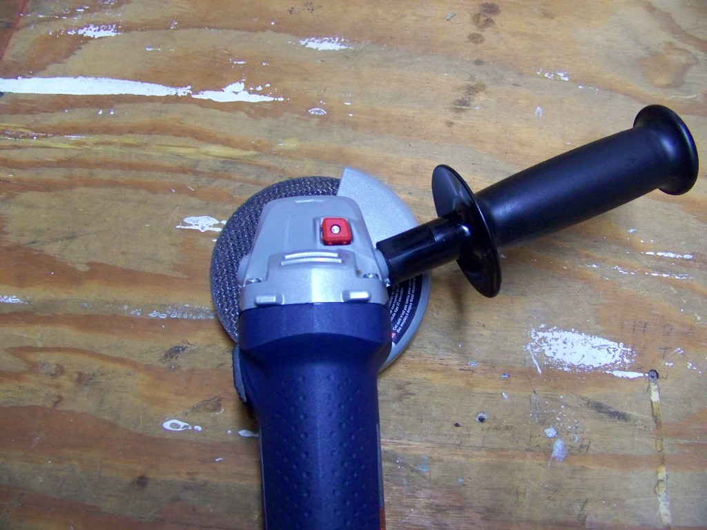 Bosch Grinder 1380 Slim - Tools In Action - Power Tool Reviews