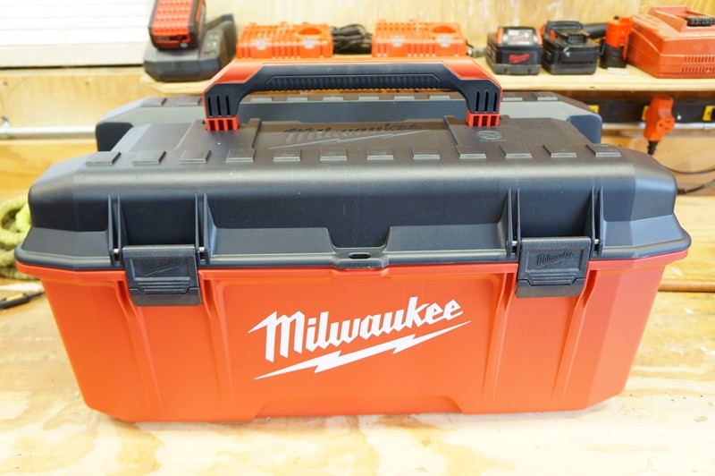 Milwaukee 26" Jobsite Work Box 48228020 Tools In Action Power Tool Reviews