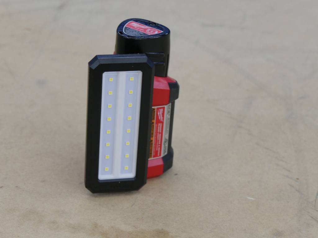 Milwaukee Service Light - Tools In Action - Power Tool Reviews