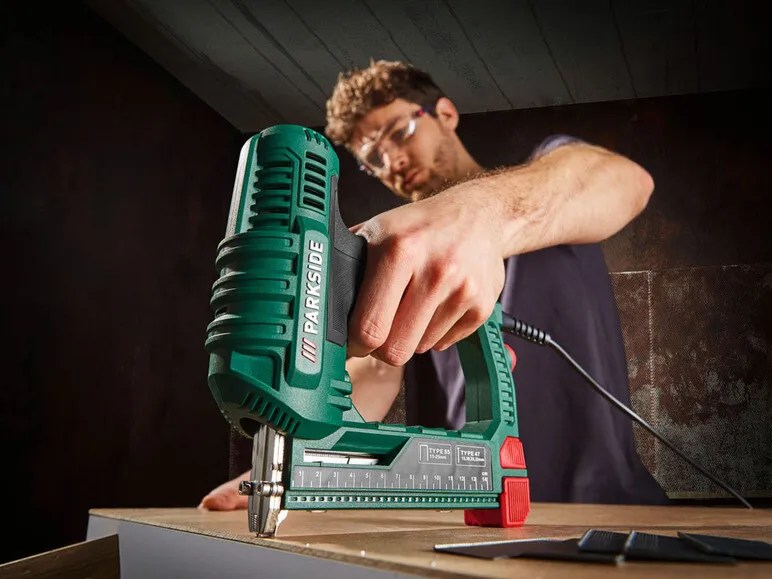 How Does An Electric Nail Gun Work Explained Tools Mirror