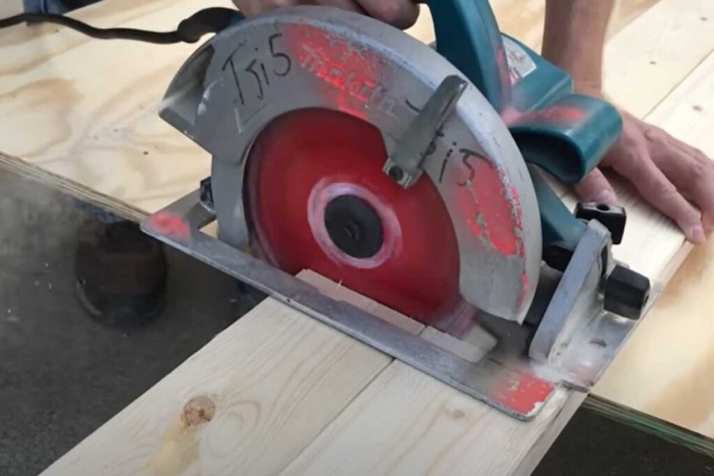 Why Does My Circular Saw Keep Stopping? Find Out Now! – Tools Mirror