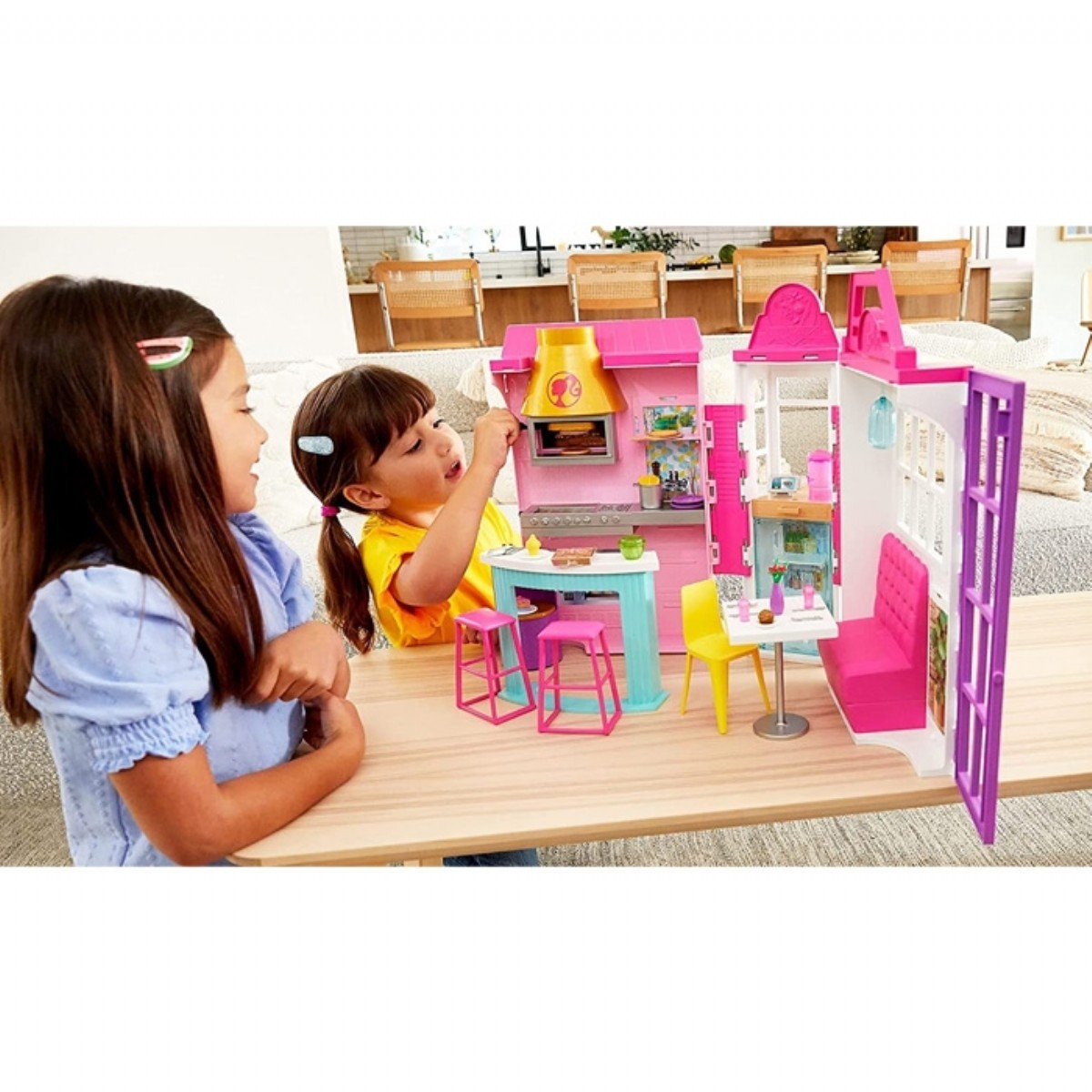 Ana Sayfa Karakterler Barbie Barbie'nin Muhteşem Restoranı Oyun Seti GXY72