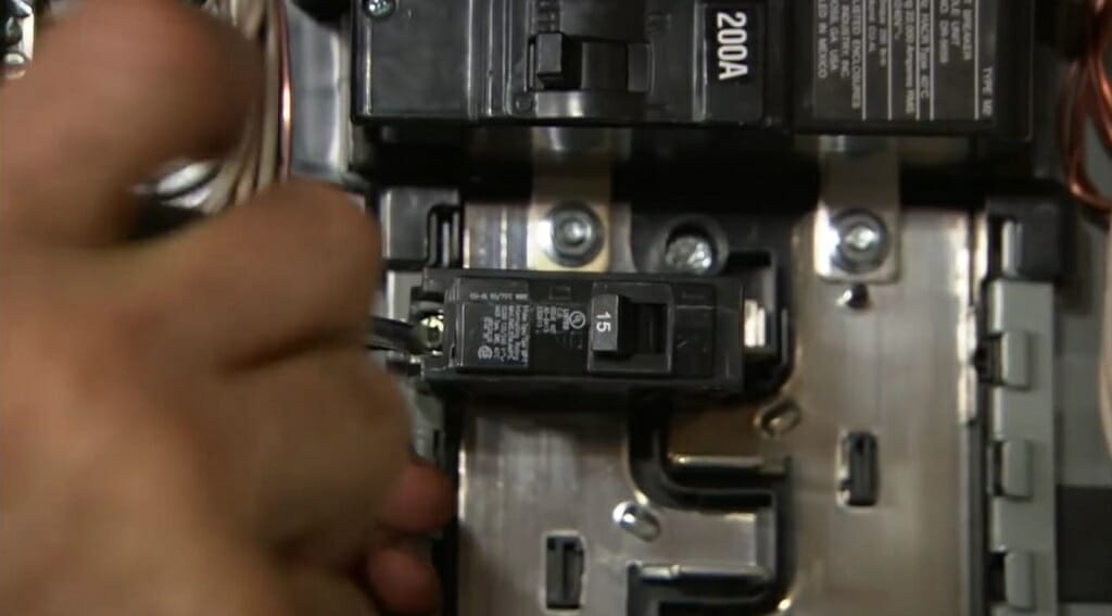 How to Run Electrical Wire in Unfinished Basement (Guide)