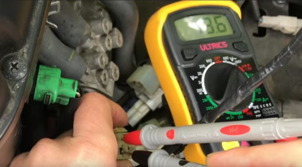 How to Test Stator on Motorcycle