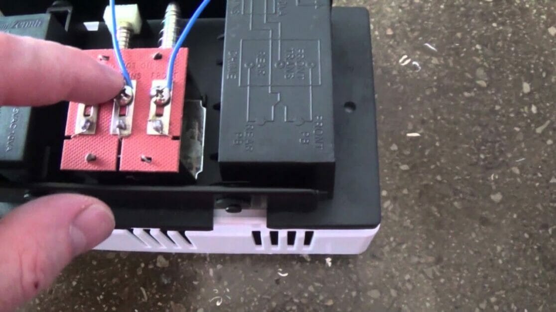 How to Find Doorbell Breaker (3 Methods)