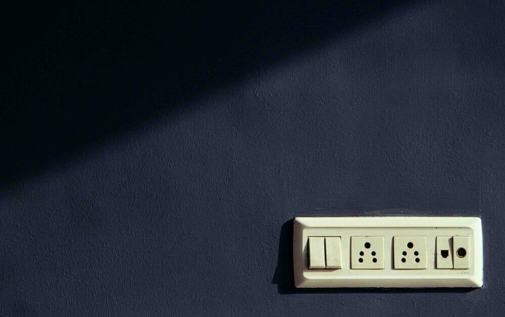 How to Wire a Light Switch and Outlet (Easy Steps)