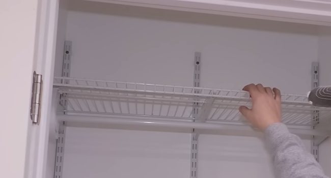 How to Hang Wire Shelves (5 Steps, Tips)
