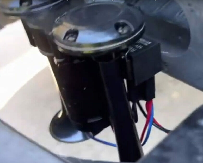 How to Wire a Train Horn to a Factory Horn (5 Easy Steps)