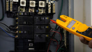 How to Wire a 220 Breaker (8 In-Depth Steps)