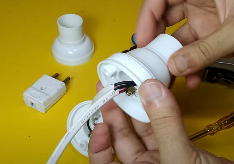 How to Wire 3 Lights to One Switch (5-Step Method)