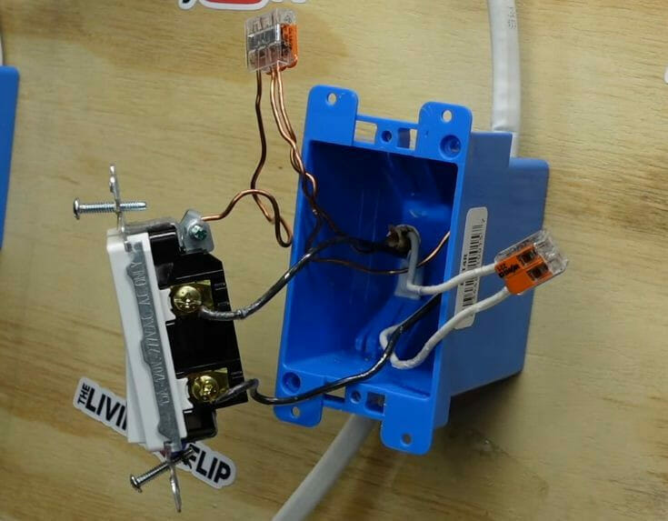How to Wire a Light Switch from a Plug Socket (11 Steps)