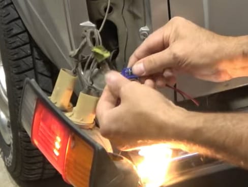 How To Wire Trailer Lights to Truck (7-Step Guide)