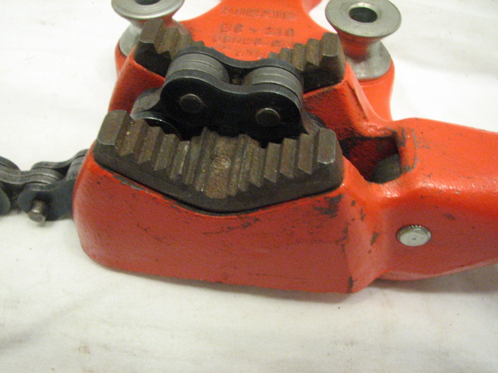 Ridgid BC210 Chain Vise for 1/8" to 21/2" Pipe Clamp Bender Tool