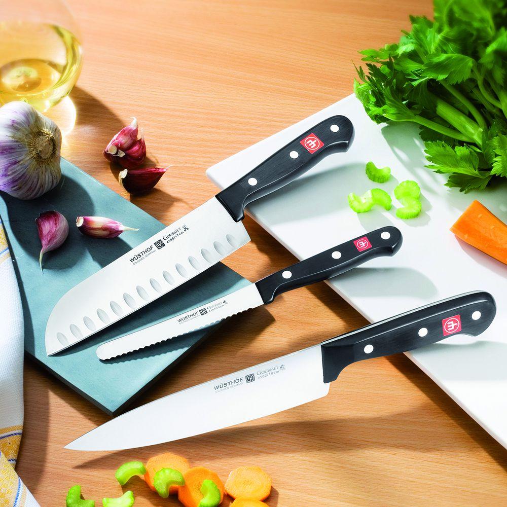 An overview of the different types of kitchen knife sets and their uses.