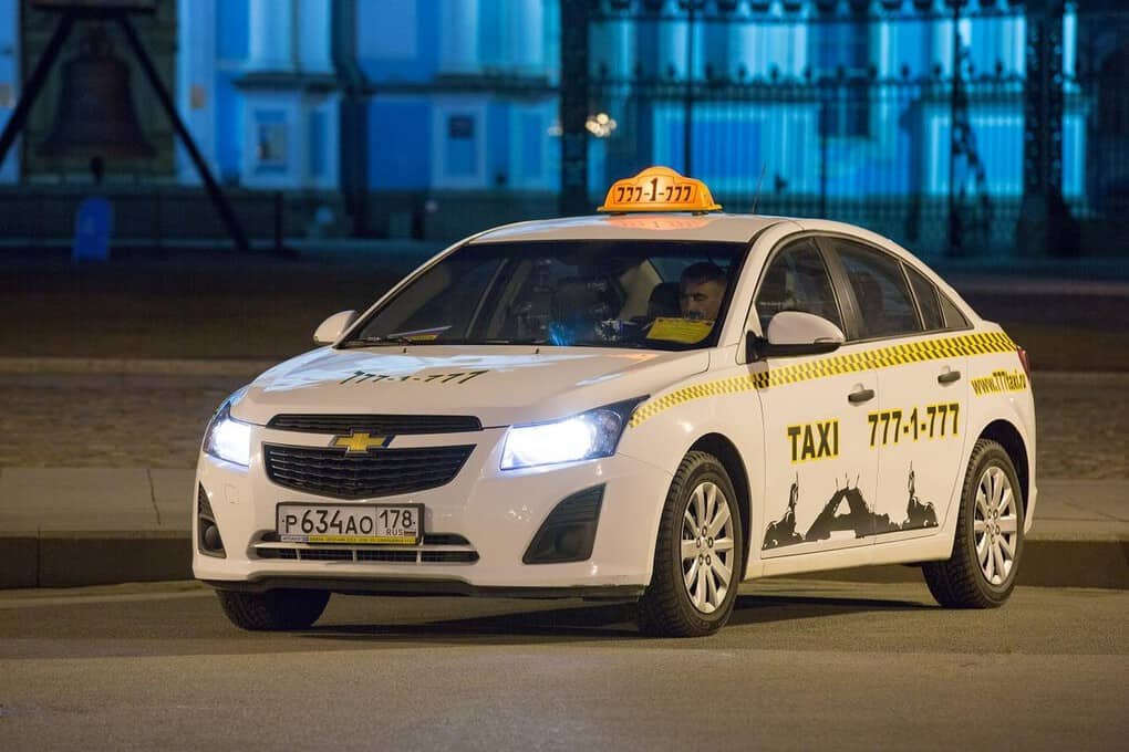 Самое дешевое такси в СанктПетербурге (Спб) рейтинг лучших недорогих