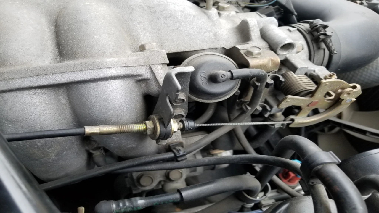 Adjusting The Throttle Cable