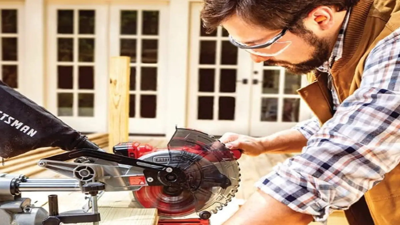 How Many Watts Does A Miter Saw Use - The Revealed Answer