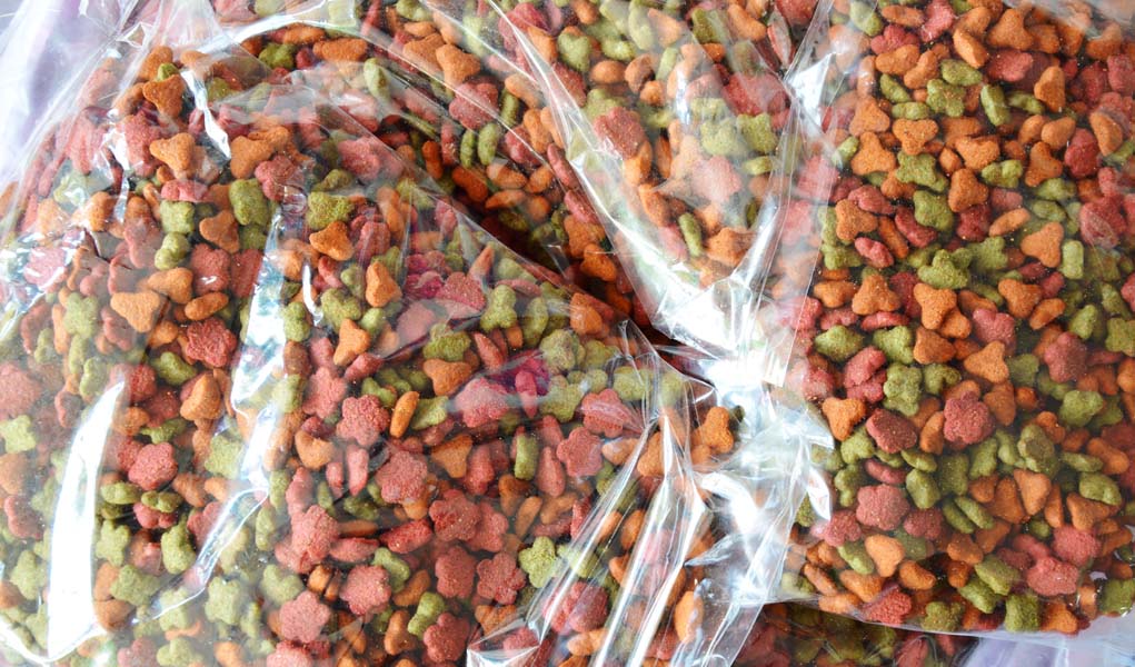 How Commercial Dog Food Is Made? Top Dog Tips