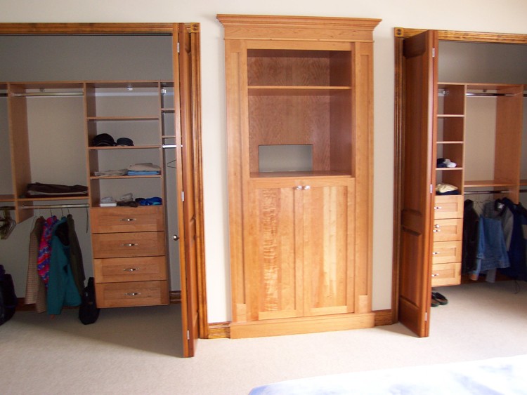 Custom ReachIn Closets Top Drawer Closets, Winnipeg, Manitoba