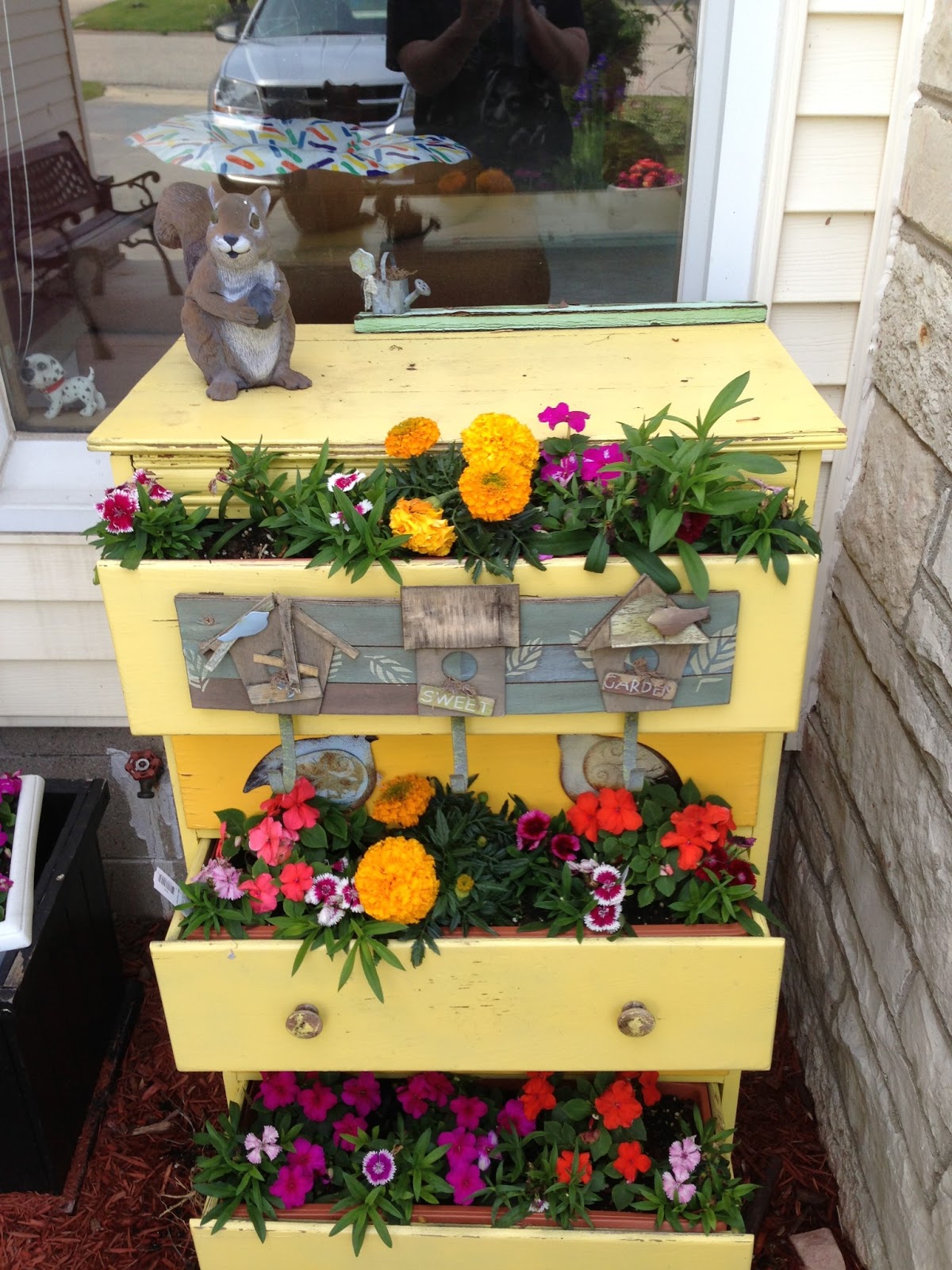 How To Turn Old Dressers Into Amazing Planters Top Dreamer