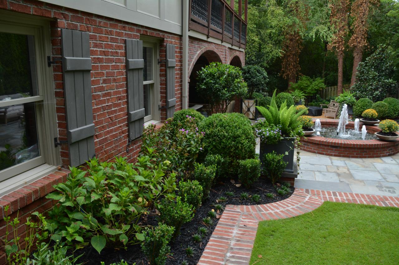 Smart Tips On How To Make Brick Edging In Your Yard Top Dreamer