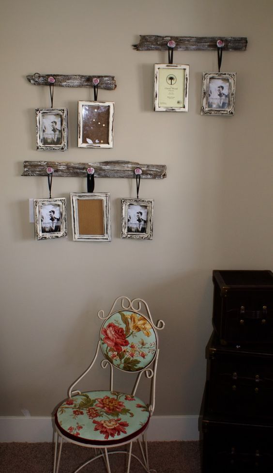 11 Vintage Ways to Display Your Family Photos That Will Warm Your Heart