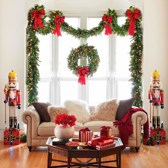 The Most Beautiful Window Treatments for Christmas Top Dreamer