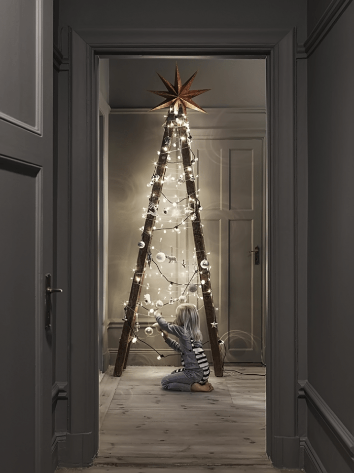 Fantastic Ways To Decorate A Christmas Ladder This Holiday Top Dreamer