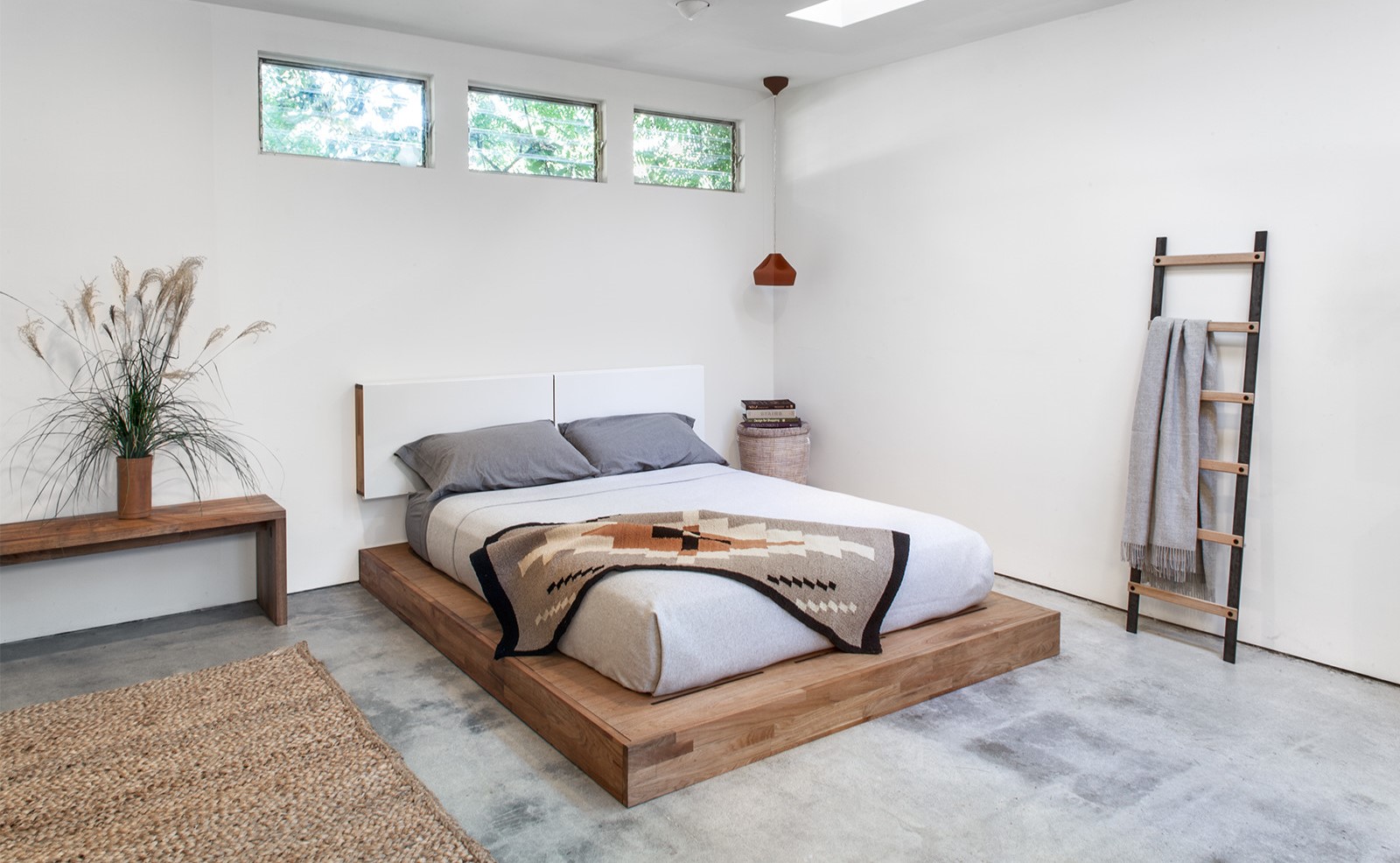 Clothes that should not be worn to bed Top Dreamer