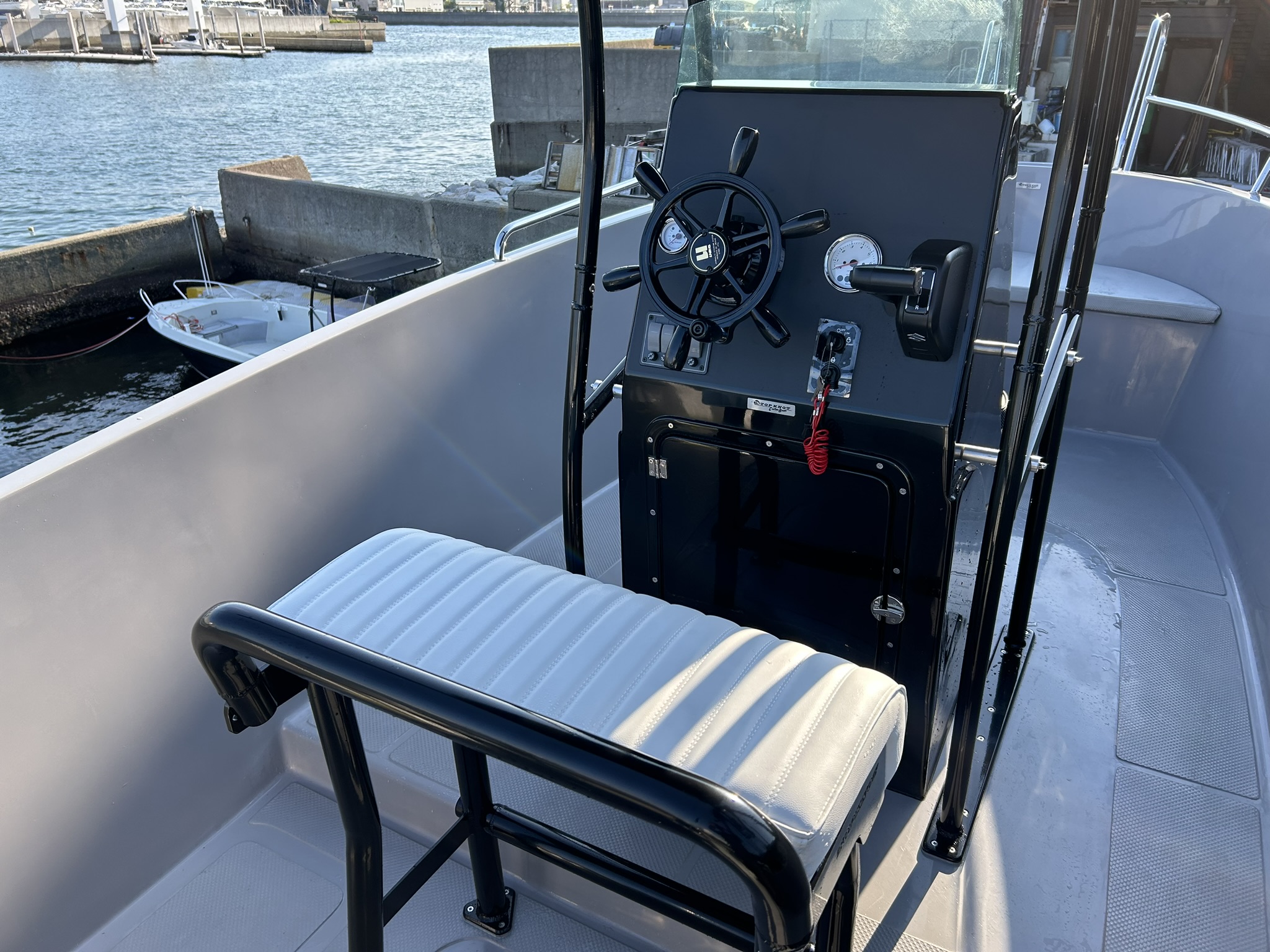 Platinum600 Special Pack TOPKNOT Custom Boats