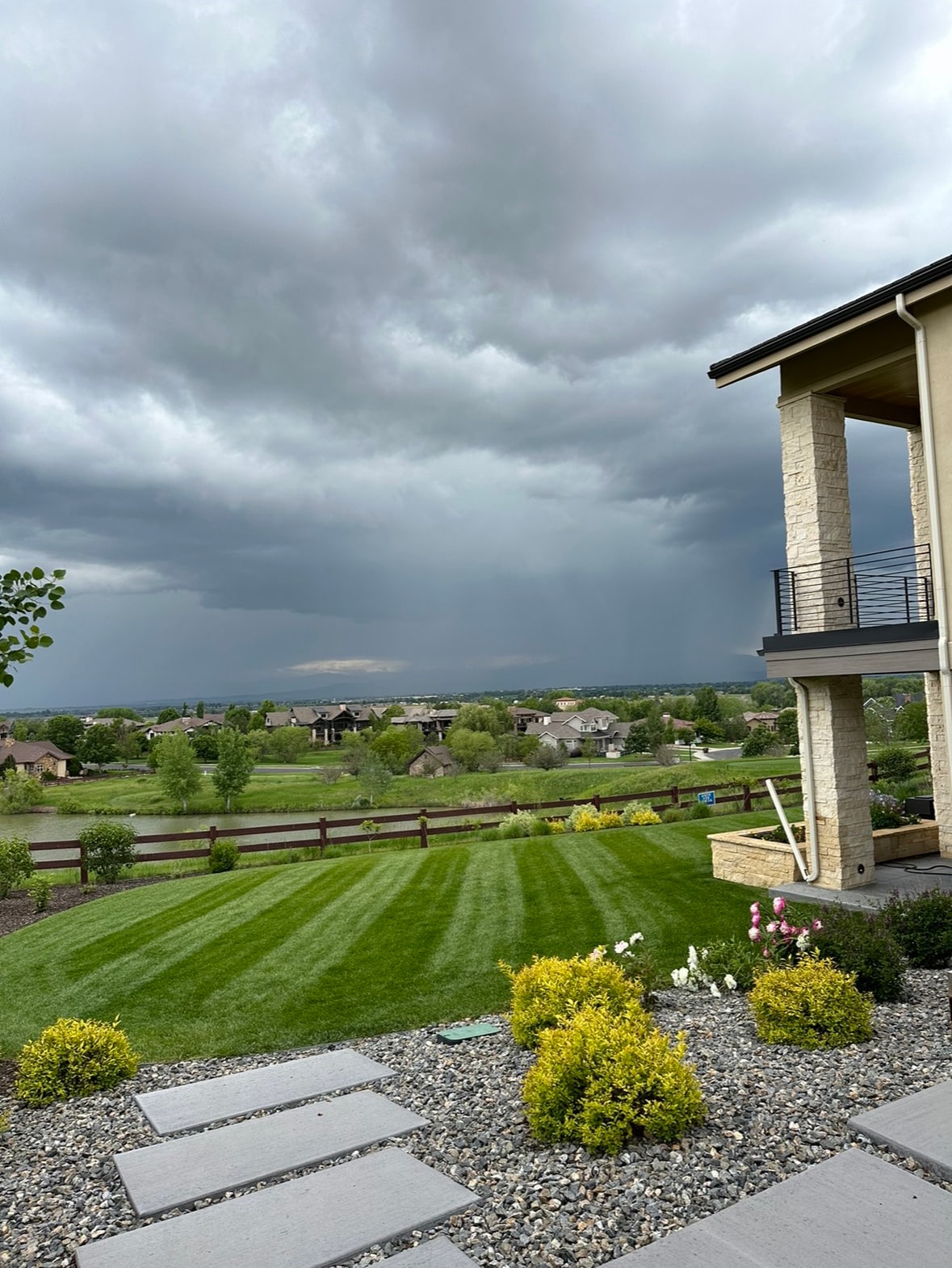 Top Notch Landscape & Maintenance